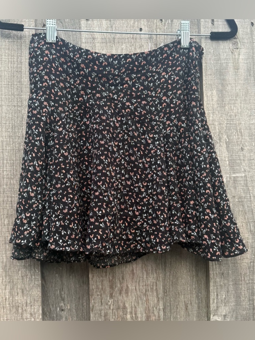 Kimchi Blue Floral Mini Skirt Black Pink Y2K Flowy Twirl Size 2